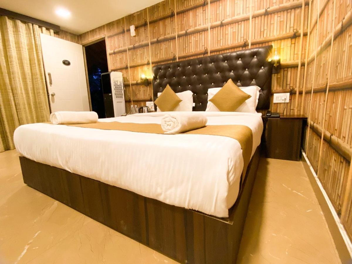 Misty Rain Estate Hotel Мадикери Екстериор снимка