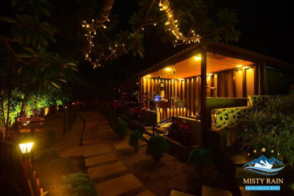 Misty Rain Estate Hotel Мадикери Екстериор снимка