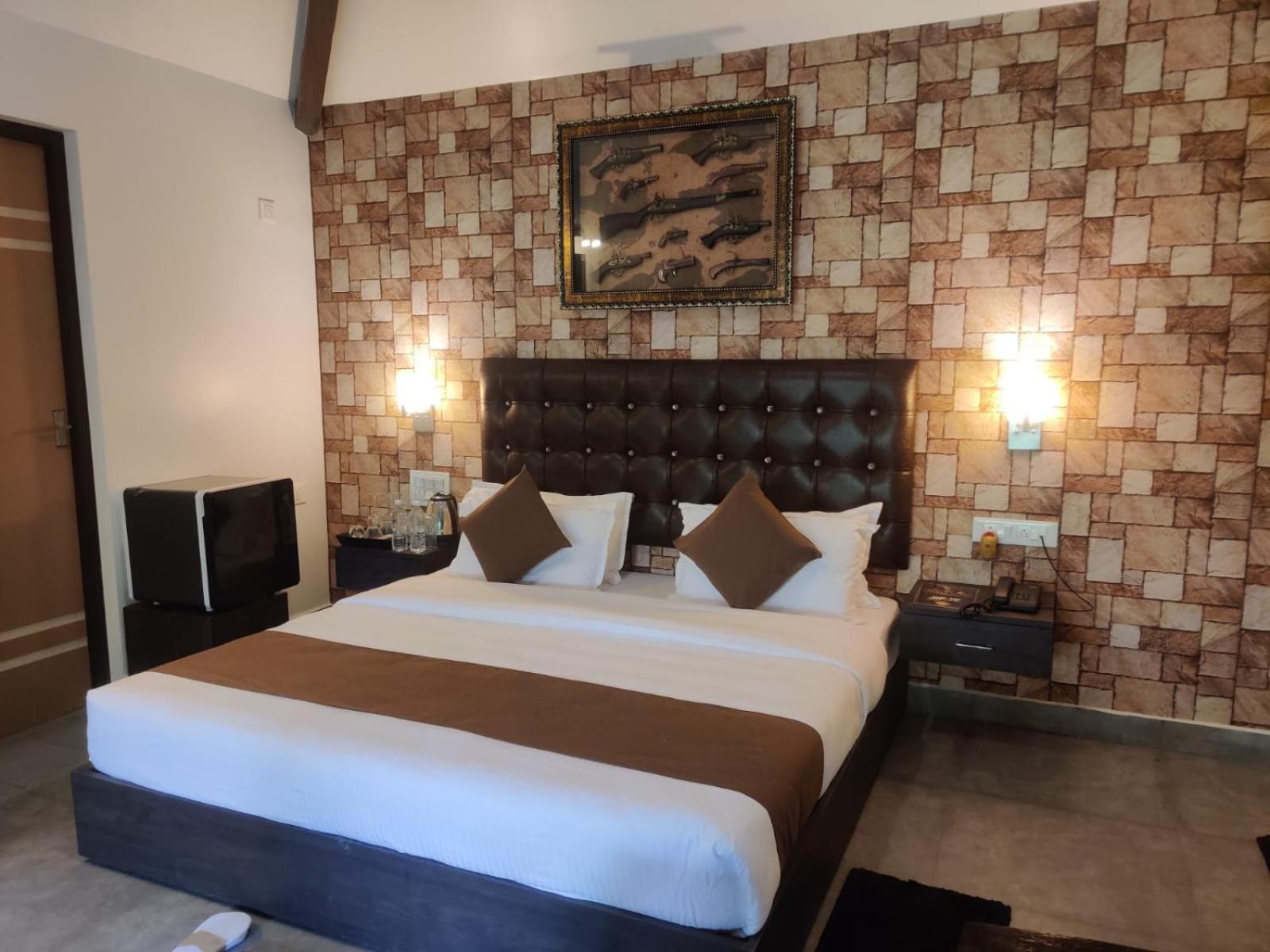 Misty Rain Estate Hotel Мадикери Екстериор снимка