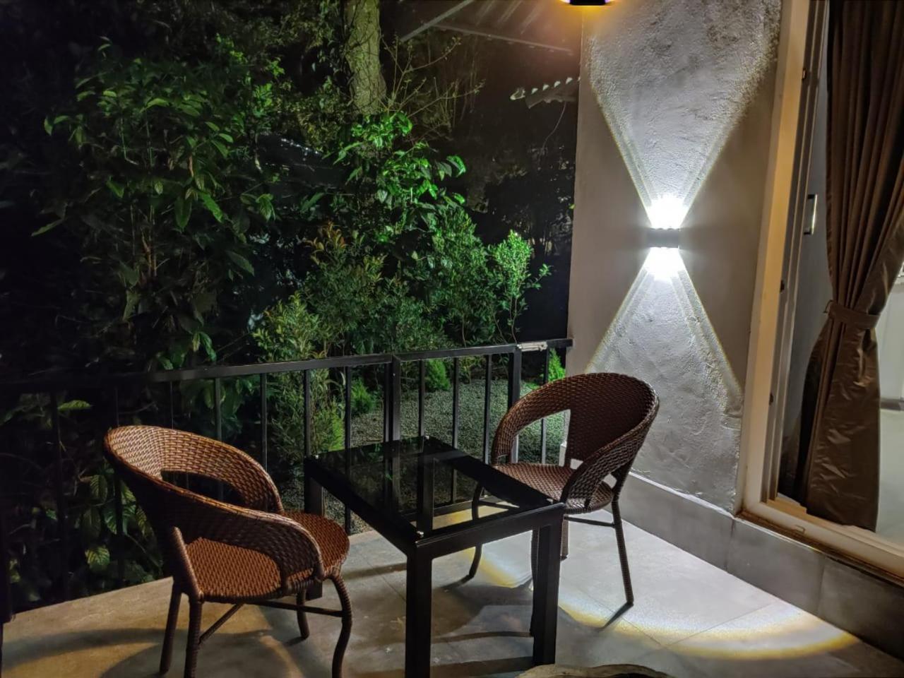 Misty Rain Estate Hotel Мадикери Екстериор снимка